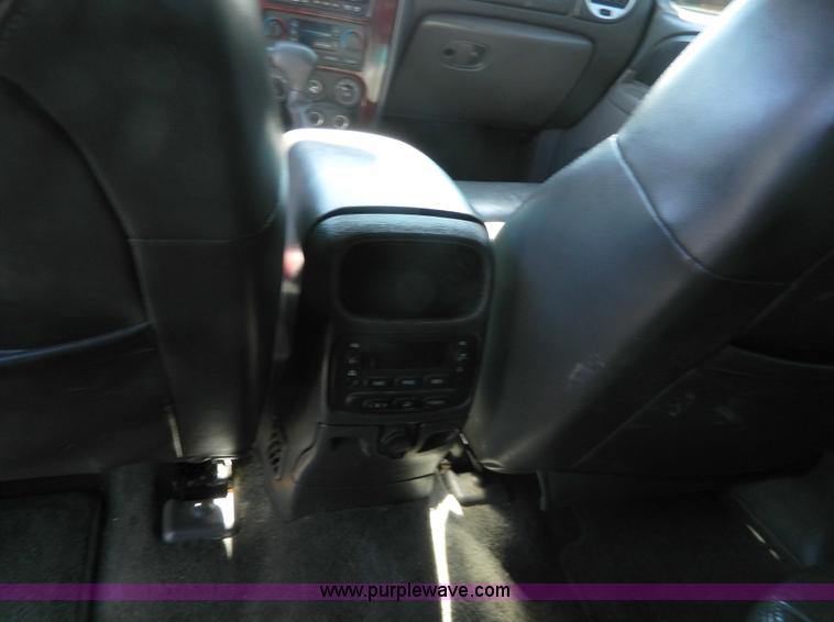 image for item AD9817 2002 GMC Envoy XL SLT SUV