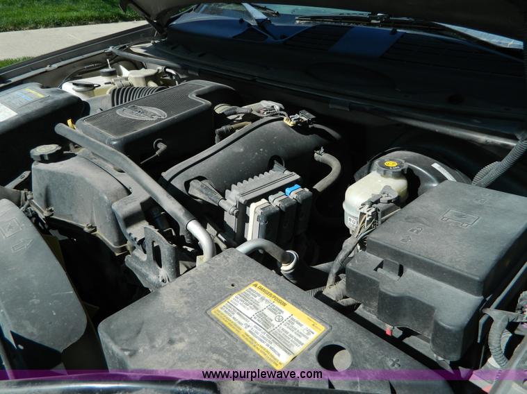 image for item AD9817 2002 GMC Envoy XL SLT SUV