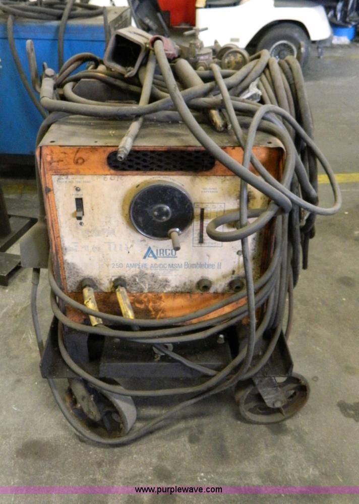 Airco 250 Ampere Bumblebee II AC/DC welder in Salina, KS Item AD9838