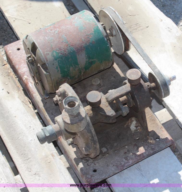 image for item AM9293 (2) electric water pumps