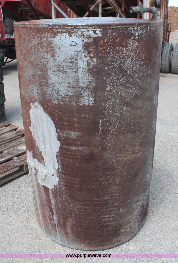image for item AM9308 (3) fuel tanks