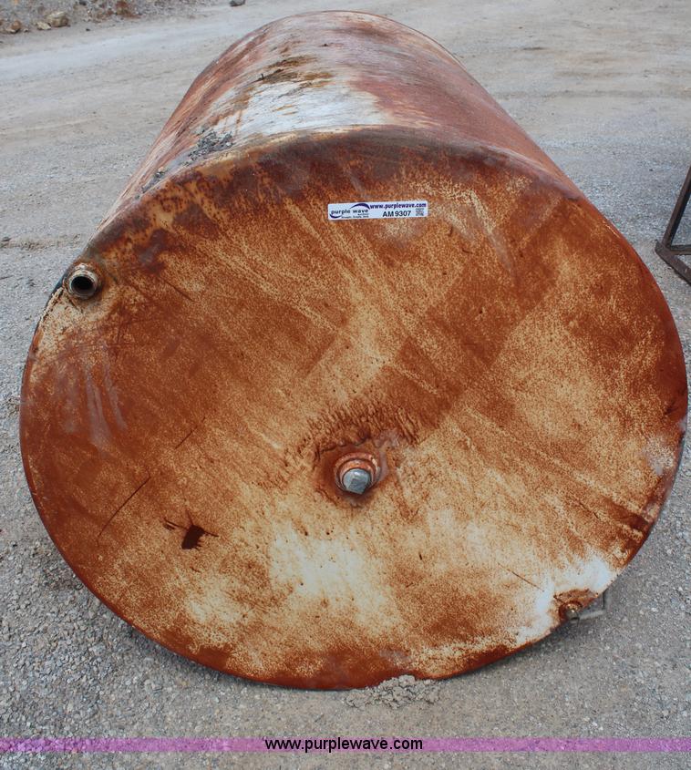 image for item AM9308 (3) fuel tanks