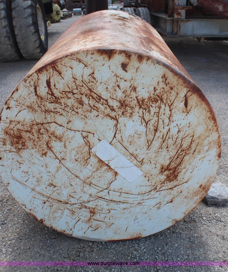 image for item AM9308 (3) fuel tanks