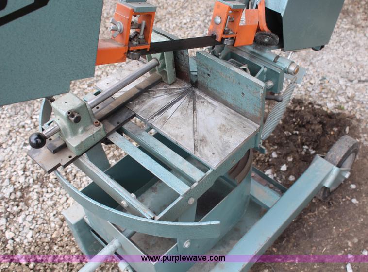 Ellis 1600 bandsaw in Gardner, KS Item AM9311 sold Purple Wave