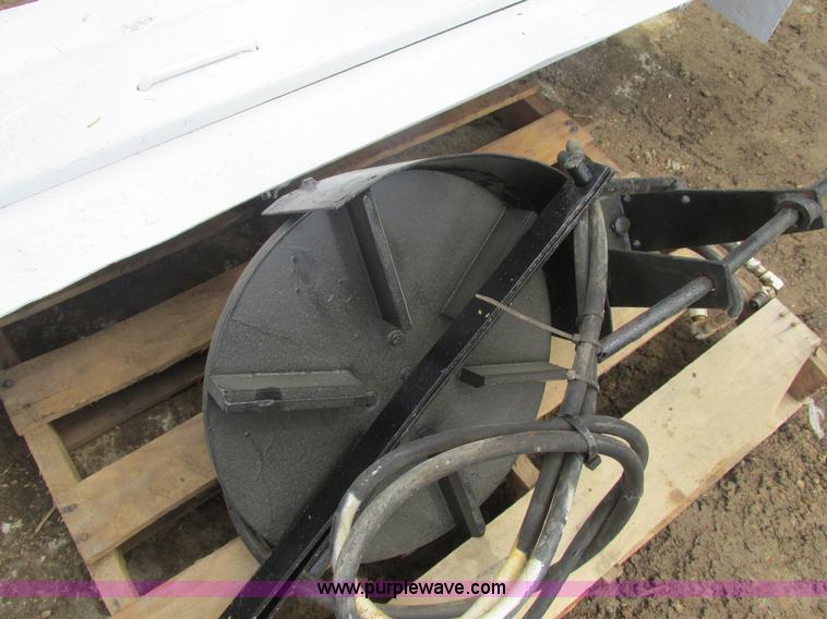 image for item AN9071 Hydraulic tailgate salt spreader