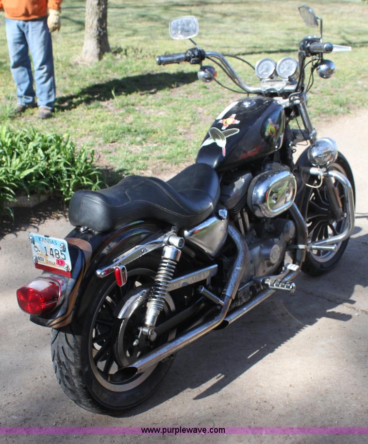 image for item AN9900 2001 Harley Davidson XL1200 motorcycle