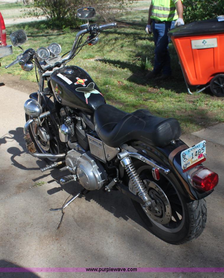 image for item AN9900 2001 Harley Davidson XL1200 motorcycle