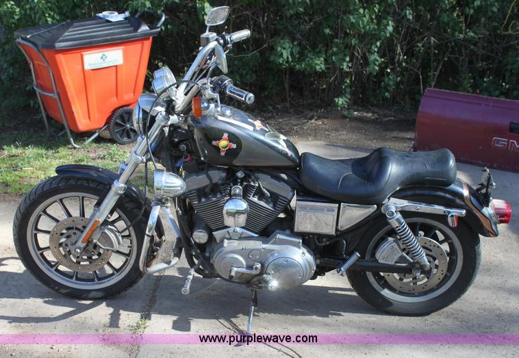 image for item AN9900 2001 Harley Davidson XL1200 motorcycle