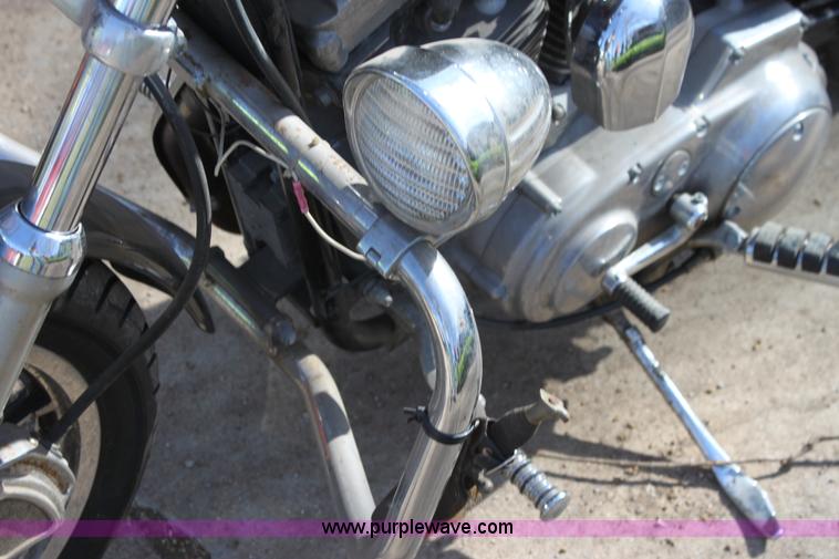 image for item AN9900 2001 Harley Davidson XL1200 motorcycle