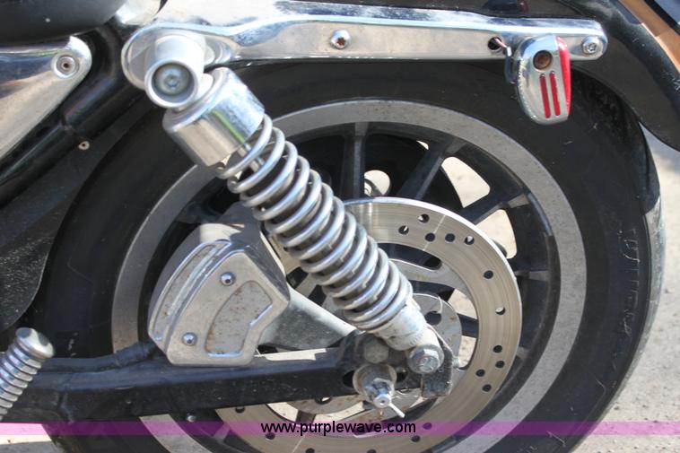 image for item AN9900 2001 Harley Davidson XL1200 motorcycle