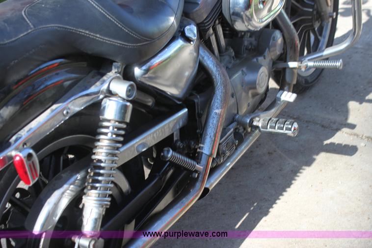 image for item AN9900 2001 Harley Davidson XL1200 motorcycle