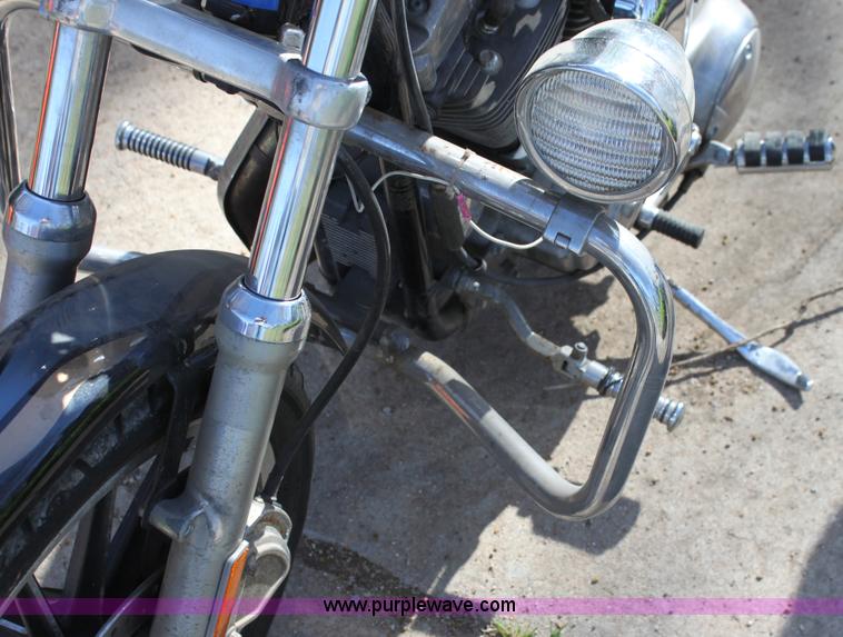 image for item AN9900 2001 Harley Davidson XL1200 motorcycle