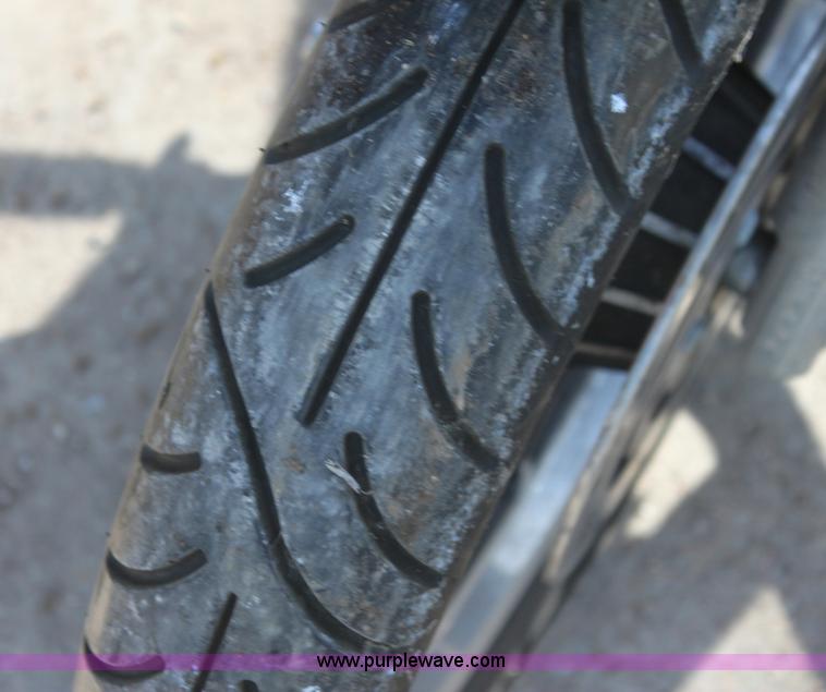 image for item AN9900 2001 Harley Davidson XL1200 motorcycle