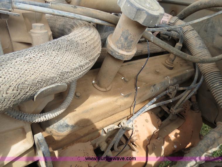 image for item B4901 2000 Chevrolet 2500 pickup truck