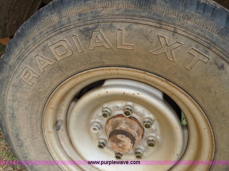 image for item B4901 2000 Chevrolet 2500 pickup truck