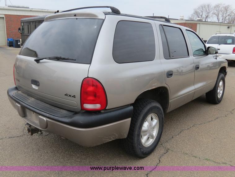 image for item B4903 2000 Dodge Durango SUV