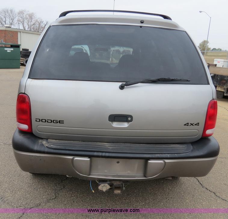 image for item B4903 2000 Dodge Durango SUV