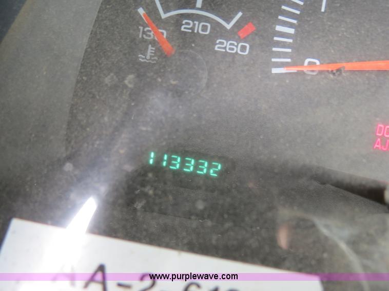 image for item B4903 2000 Dodge Durango SUV