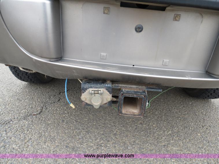 image for item B4903 2000 Dodge Durango SUV