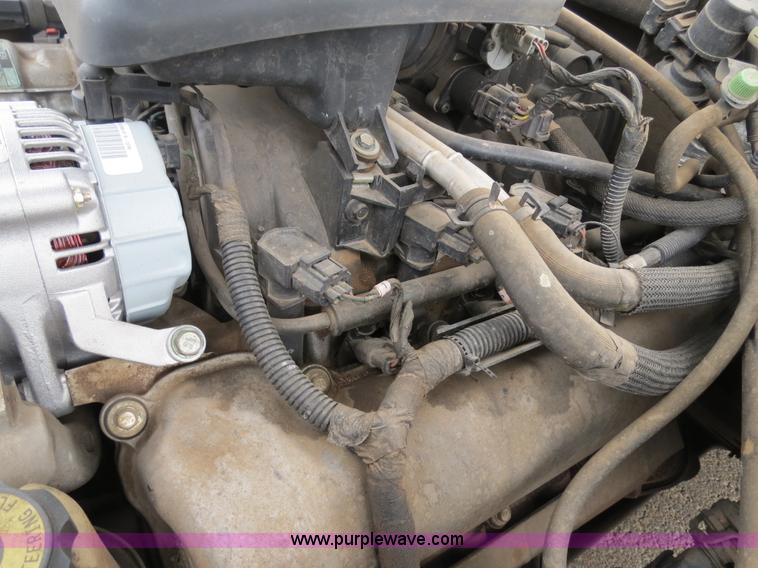 image for item B4903 2000 Dodge Durango SUV