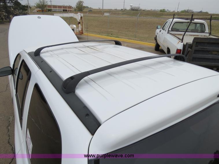 image for item B4904 2001 Dodge Durango SUV