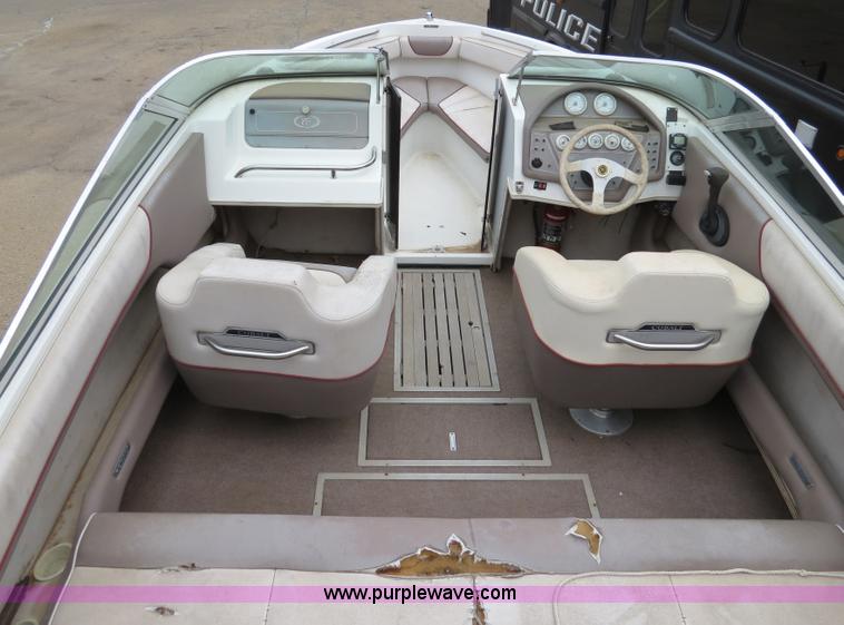 image for item B4905 1994 Cobalt 200 19.5' bowrider boat