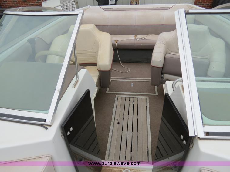 image for item B4905 1994 Cobalt 200 19.5' bowrider boat