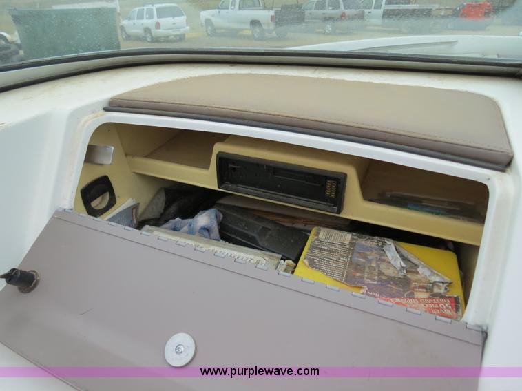 image for item B4905 1994 Cobalt 200 19.5' bowrider boat