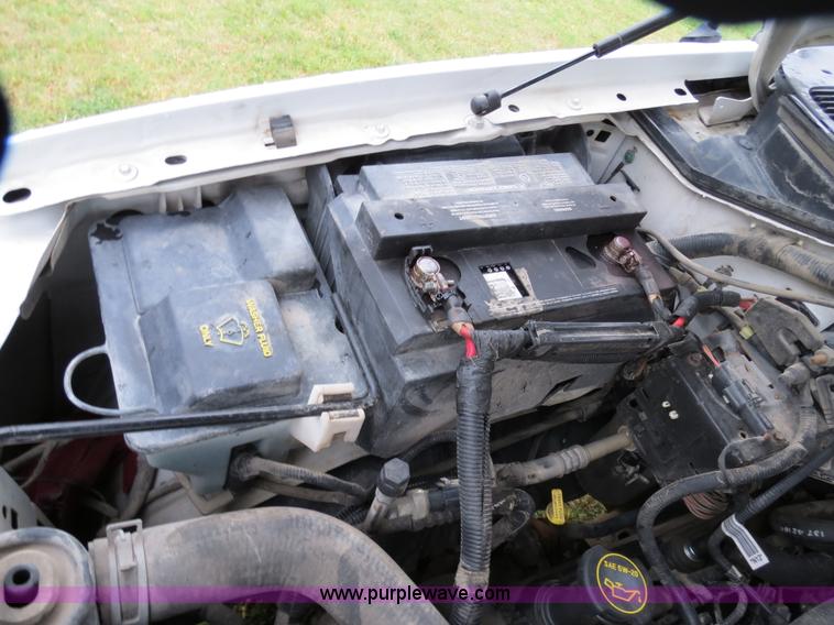 image for item B4911 2002 Ford F150 SuperCab pickup truck