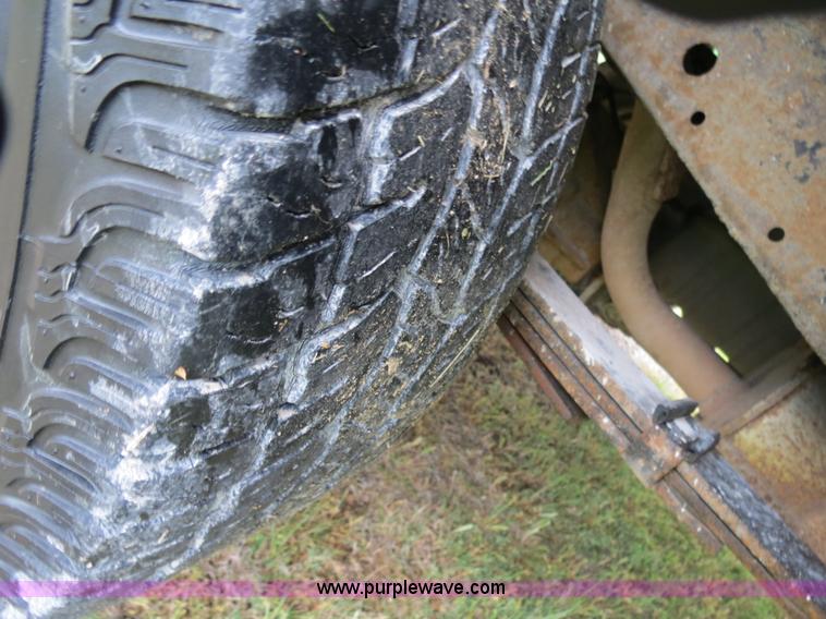 image for item B4911 2002 Ford F150 SuperCab pickup truck