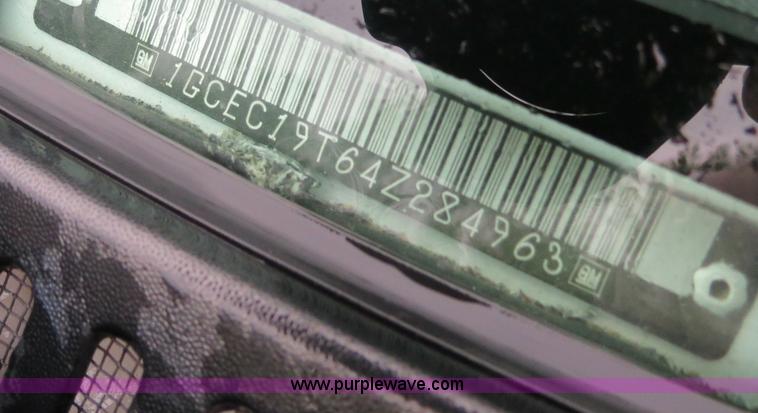 image for item B4912 2004 Chevrolet Silverado 1500 Ext. Cab pickup truck