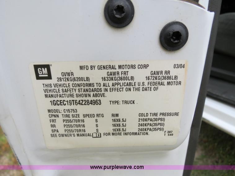 image for item B4912 2004 Chevrolet Silverado 1500 Ext. Cab pickup truck