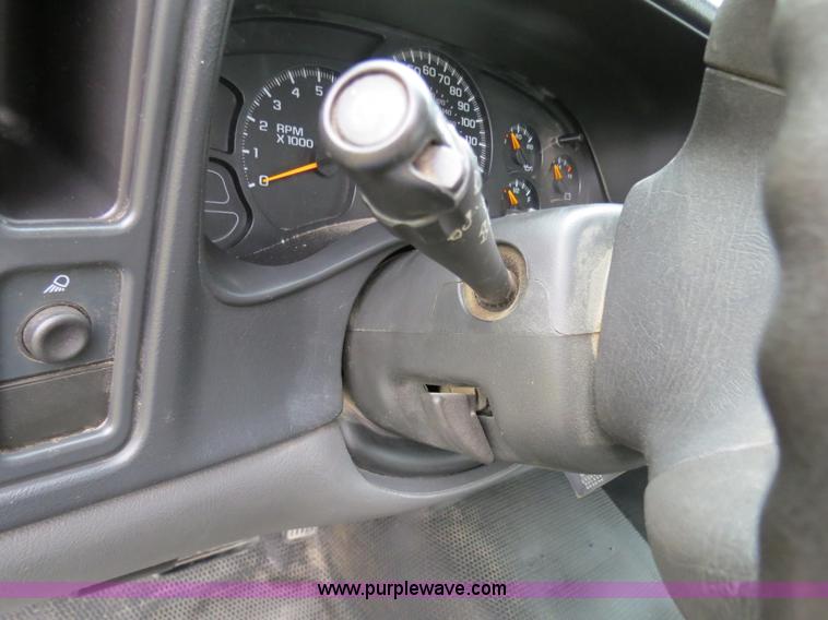 image for item B4912 2004 Chevrolet Silverado 1500 Ext. Cab pickup truck