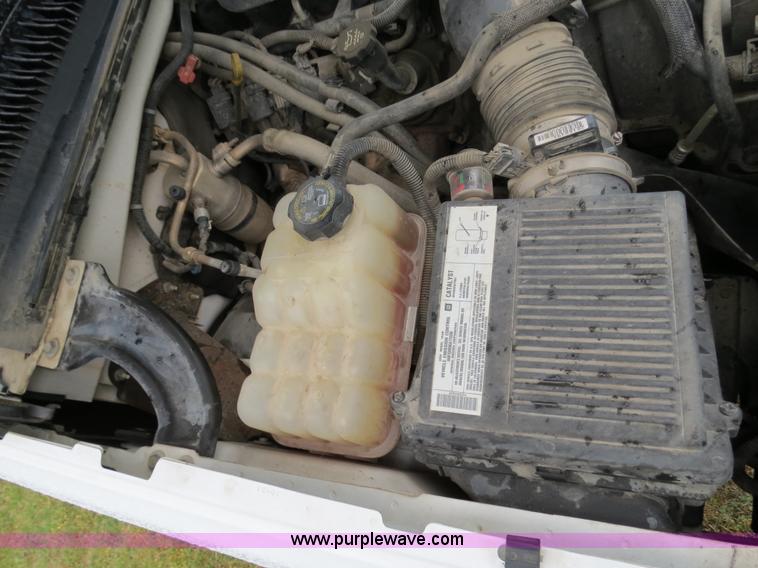 image for item B4912 2004 Chevrolet Silverado 1500 Ext. Cab pickup truck