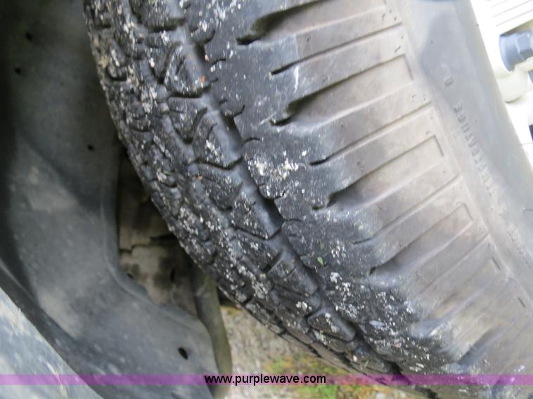 image for item B4912 2004 Chevrolet Silverado 1500 Ext. Cab pickup truck