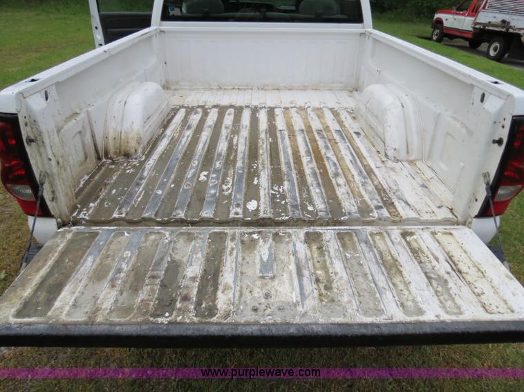 image for item B4912 2004 Chevrolet Silverado 1500 Ext. Cab pickup truck