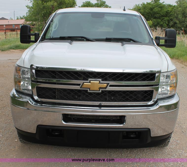 image for item C3853 2011 Chevrolet Silverado 2500HD Ext. Cab pickup truck