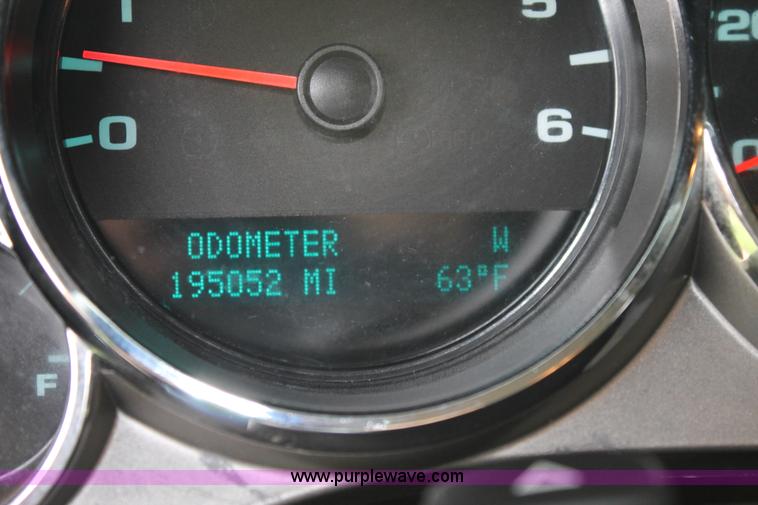 image for item C3853 2011 Chevrolet Silverado 2500HD Ext. Cab pickup truck