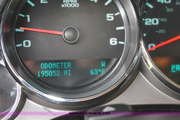 image for item C3853 2011 Chevrolet Silverado 2500HD Ext. Cab pickup truck