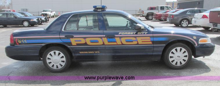 image for item F4870 2006 Ford Crown Victoria Police Interceptor