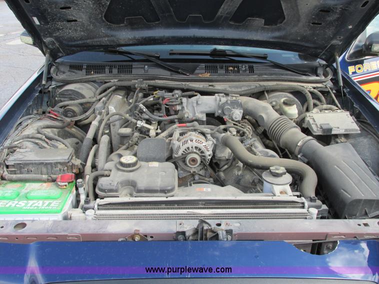 image for item F4870 2006 Ford Crown Victoria Police Interceptor
