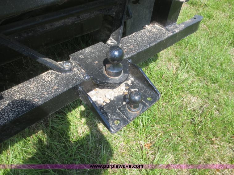 image for item F6905 1979 Ford F350 Custom flatbed pickup truck