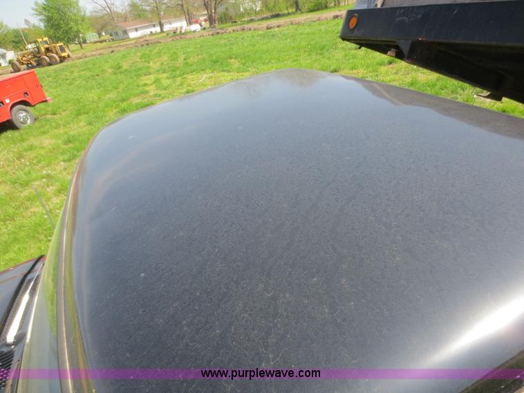 image for item F6905 1979 Ford F350 Custom flatbed pickup truck