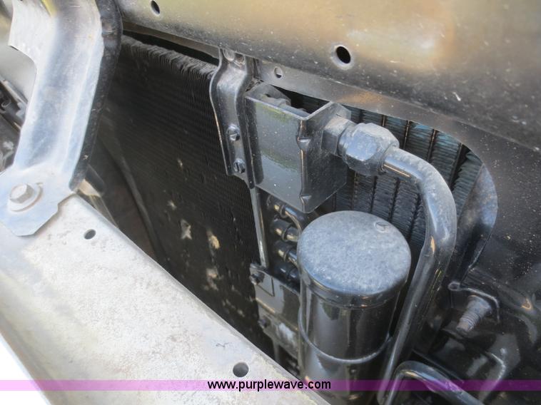 image for item F6905 1979 Ford F350 Custom flatbed pickup truck