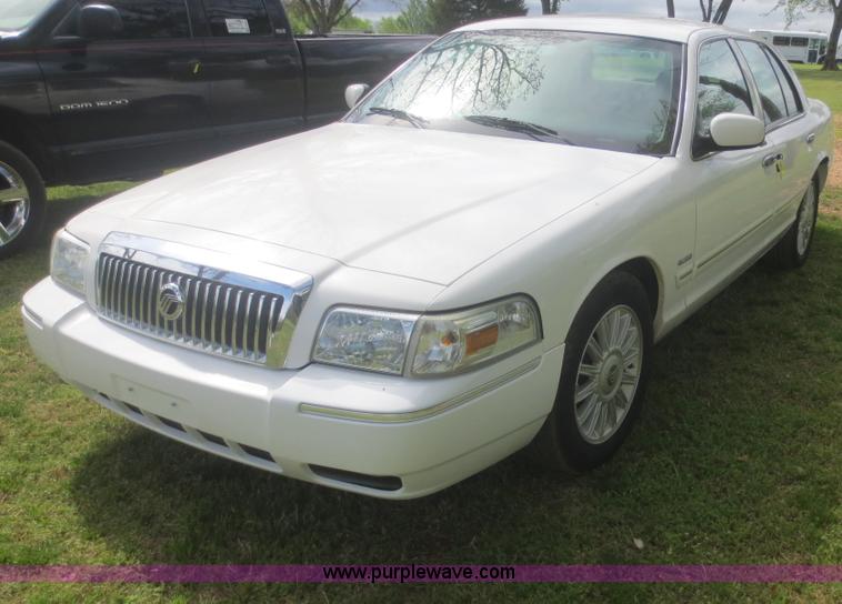 image for item F6910 2009 Mercury Grand Marquis LS Ultimate