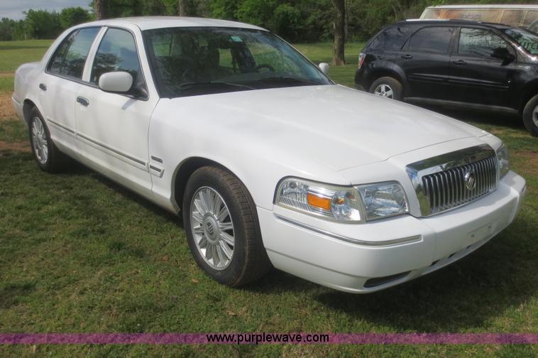 image for item F6910 2009 Mercury Grand Marquis LS Ultimate