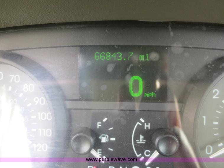 image for item F6910 2009 Mercury Grand Marquis LS Ultimate