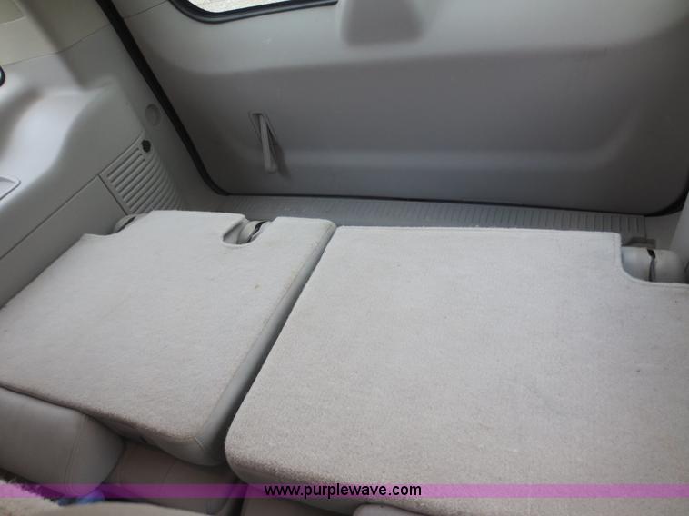 image for item F6921 2007 GMC Yukon SUV