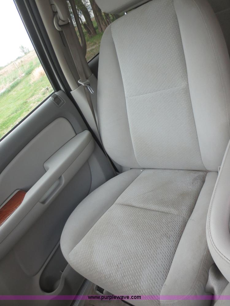 image for item F6921 2007 GMC Yukon SUV