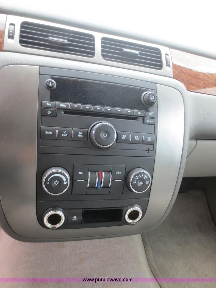 image for item F6921 2007 GMC Yukon SUV